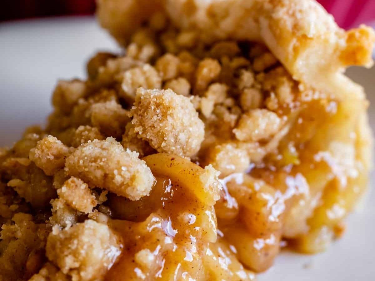 Apple Crisp Pie